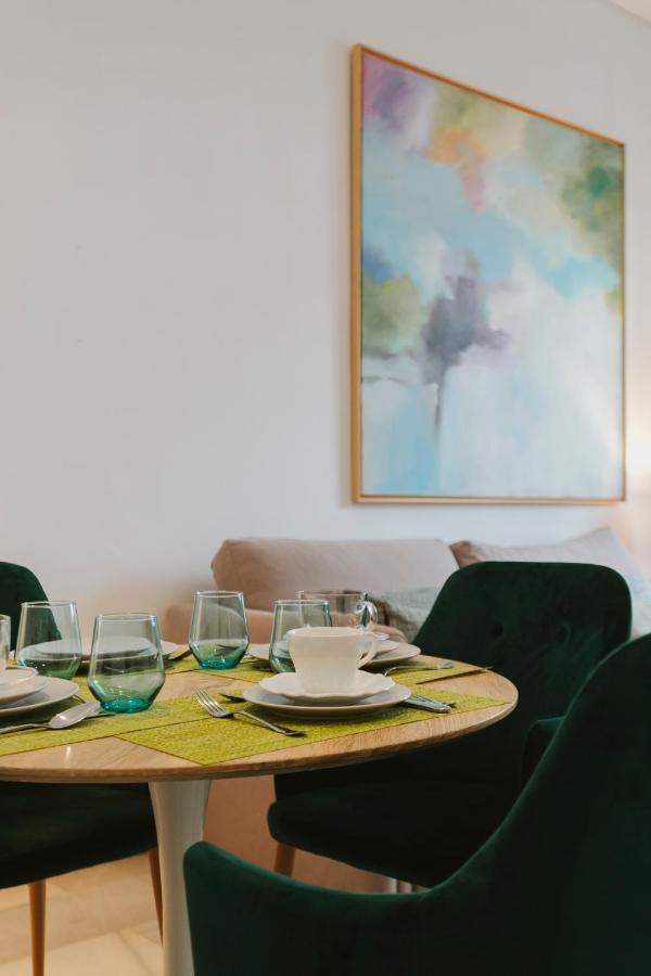 Bright And Cozy-1Bd 1Bth & 2Bd 1Bth- La Giralda Apartamento Sevilha Exterior foto