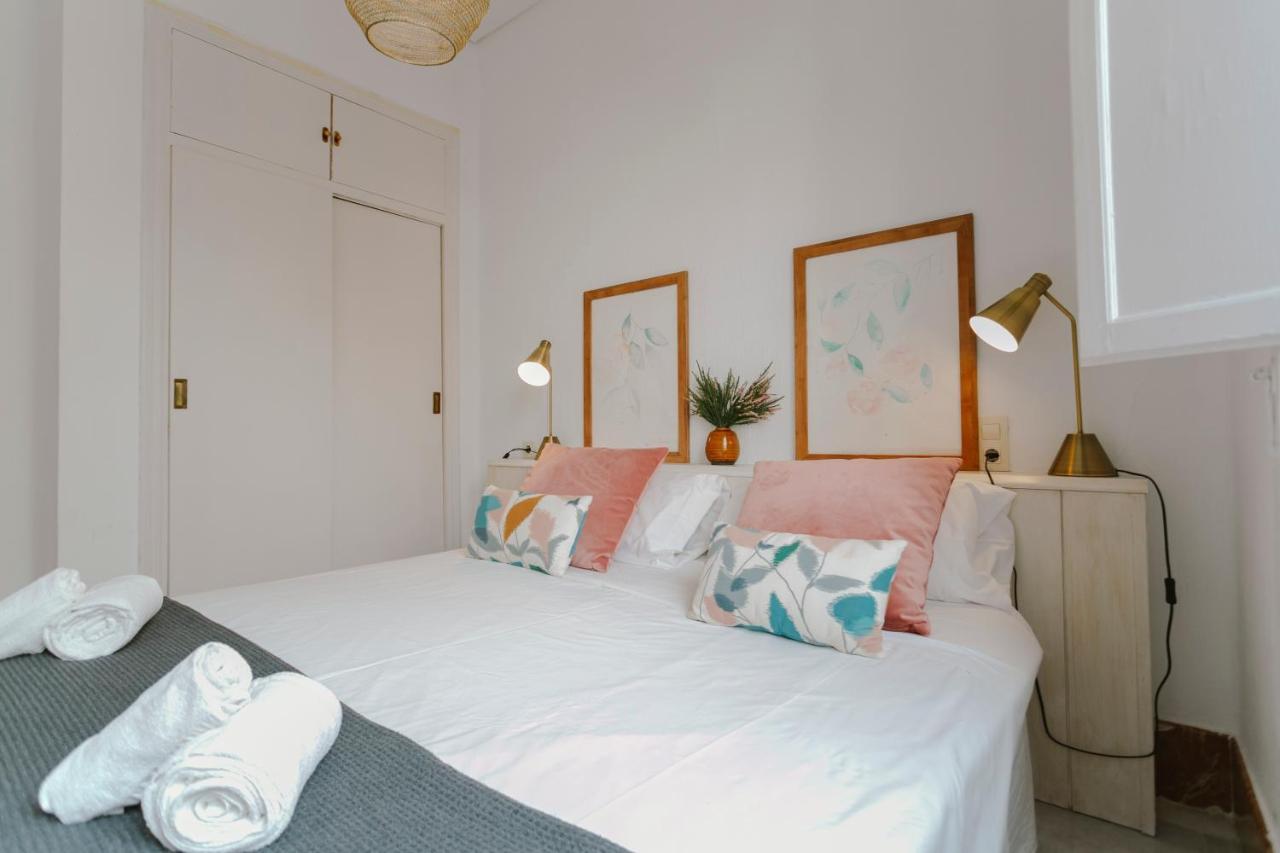 Bright And Cozy-1Bd 1Bth & 2Bd 1Bth- La Giralda Apartamento Sevilha Exterior foto