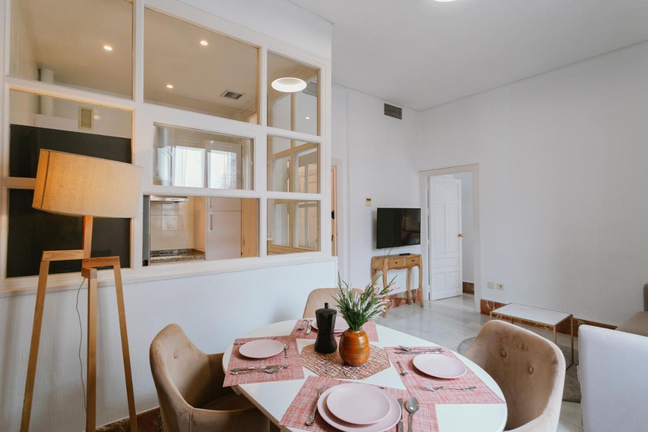 Bright And Cozy-1Bd 1Bth & 2Bd 1Bth- La Giralda Apartamento Sevilha Exterior foto