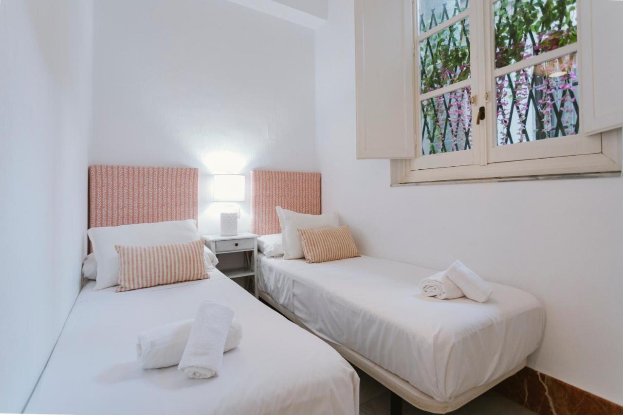 Bright And Cozy-1Bd 1Bth & 2Bd 1Bth- La Giralda Apartamento Sevilha Exterior foto